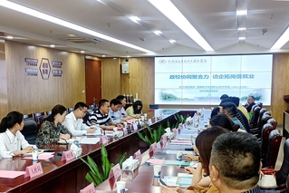 政校协同聚合力 访企拓岗促就业